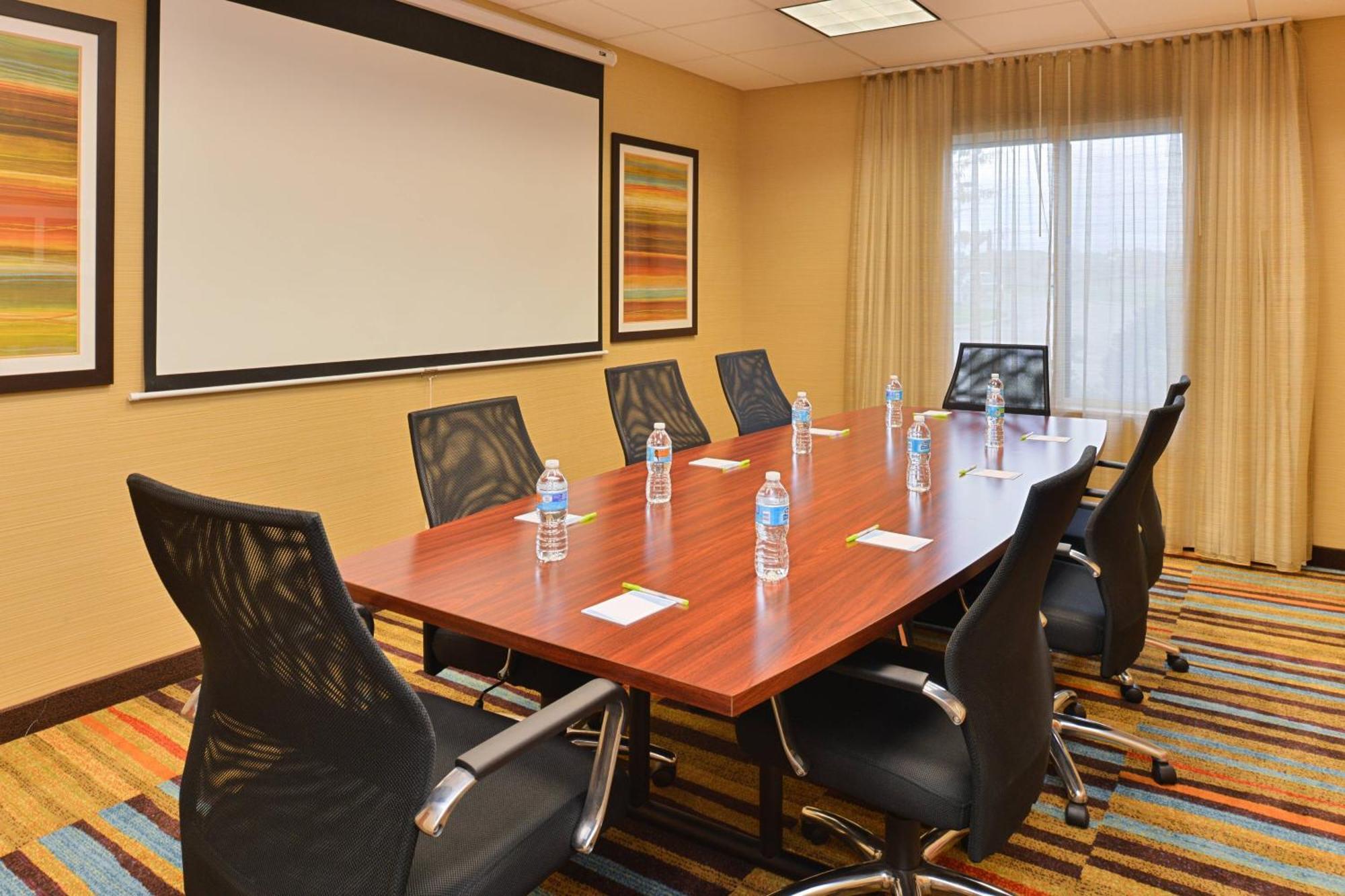 Fairfield Inn&Suites Cleveland Avon Buitenkant foto