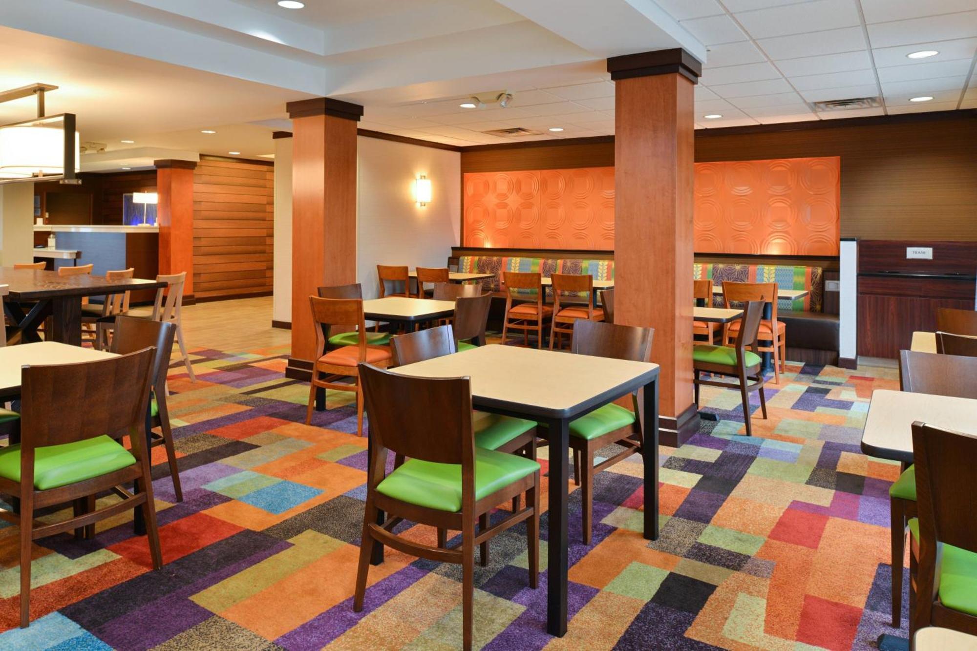 Fairfield Inn&Suites Cleveland Avon Buitenkant foto